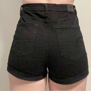 American Eagle Ne(x)t Level Curvy High-Waisted Short Short, black, size 10